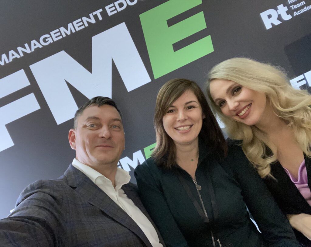 Максим Батырев Елена Ловкова Анна Панова Стародубцева